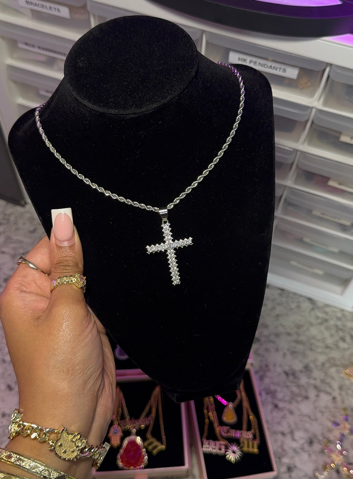 Chunky Cross Chain