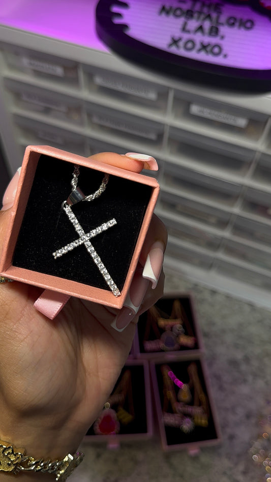 Dainty Cross Chain