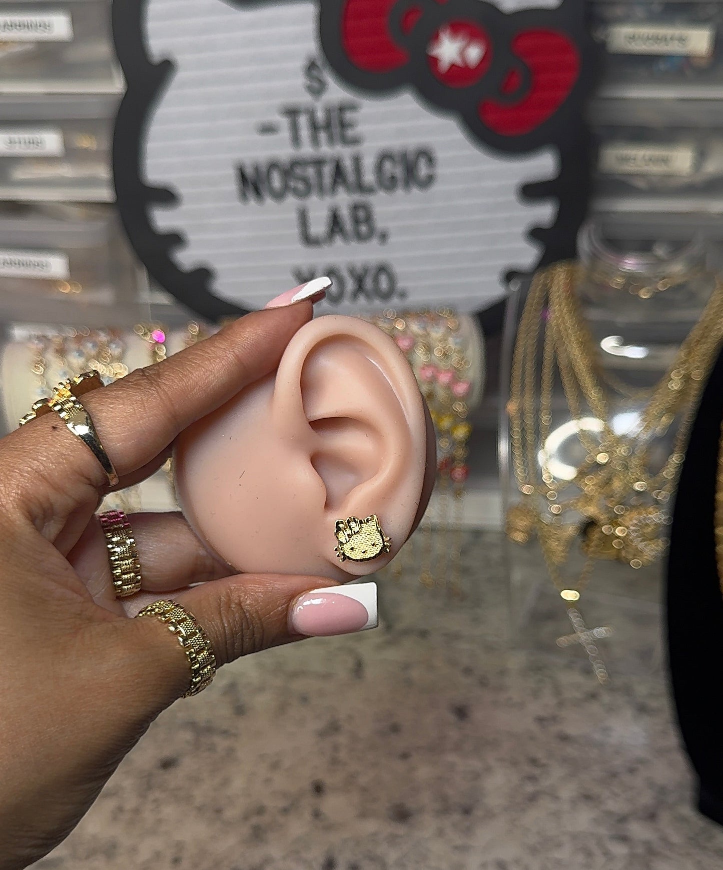 HK Face Studs