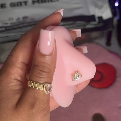 HK Face Nose Stud