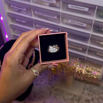 HK Face Ring