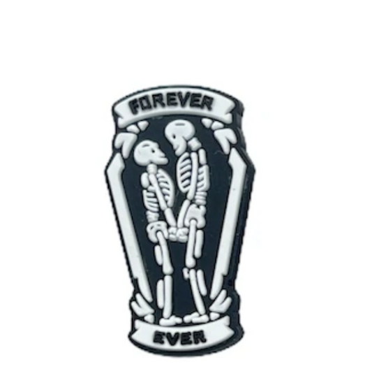 Forever Coffin Skeletons Croc Klip